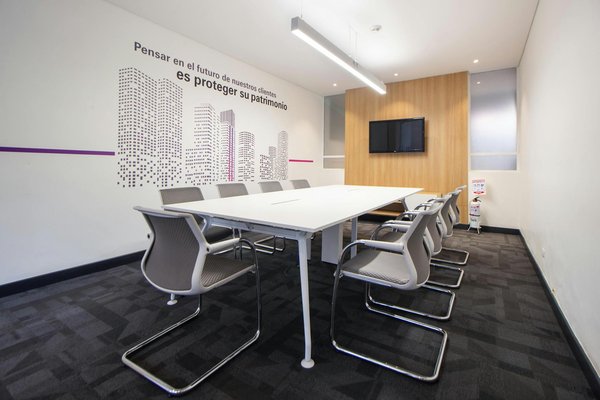 Mastering UK Health & Safety Regulations: Vital Strategies for Overseeing Remote Workers